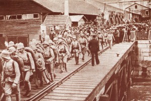 Portuguese troops embark for Angola. Image in public domain.