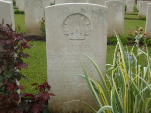 Francis Moad's headstone, Heilly Station Cemetery, France. Image courtesy Sharon Hesse.