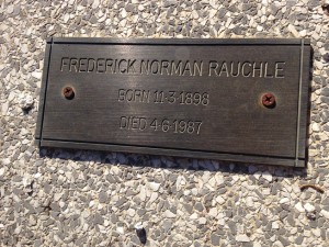 Frederick Norman Rauchle's headstone, Orange Cemetery. Image courtesy Lynne Irvine.