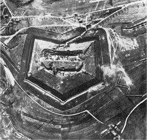 The Fort of Douaumont 1916. Image courtesy Photographisches Bild-und Film-Amt.